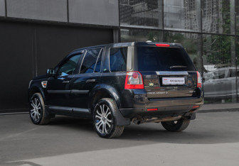 Подержанный автомобиль Land Rover Freelander 2007 года (6 фото)