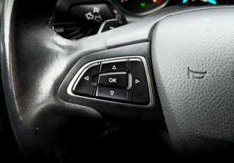 Подержанный автомобиль Ford Kuga 2018 года (25 фото)