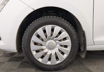 Подержанный автомобиль Skoda Rapid Liftback 2021 года (12 фото)