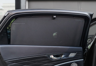 Подержанный автомобиль Kia K900 2019 года (20 фото)