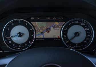 Подержанный автомобиль Volkswagen Touareg 2020 года (11 фото)