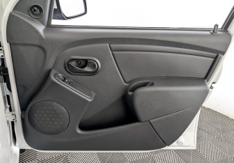 Подержанный автомобиль LADA (ВАЗ) Largus Wagon 2025 года (24 фото)