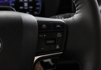 Подержанный автомобиль Toyota Camry Sedan 2025 года (15 фото)
