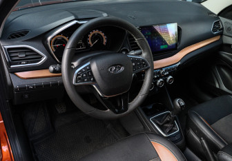 Подержанный автомобиль LADA (ВАЗ) Vesta Sedan 2023 года (12 фото)