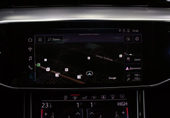 Подержанный автомобиль Audi A8 2018 года (28 фото)