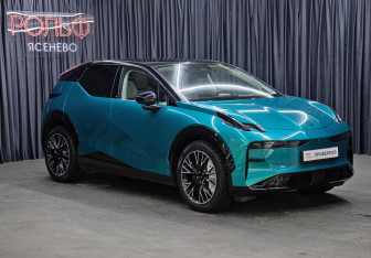Подержанный автомобиль Zeekr X 2023 года (3 фото)