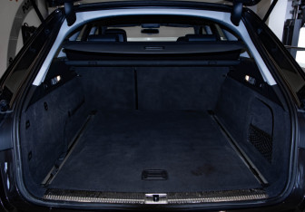 Подержанный автомобиль Audi A6 allroad 2012 года (34 фото)