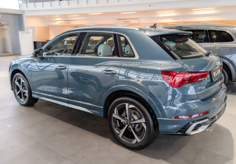 Новый Audi Q3 2025 (3 фото)