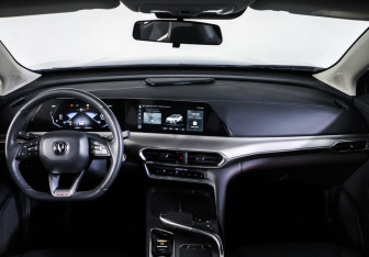 Подержанный автомобиль Changan UNI-T 2023 года (17 фото)