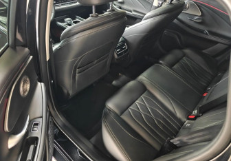 Подержанный автомобиль Chery Arrizo 8 2023 года (10 фото)