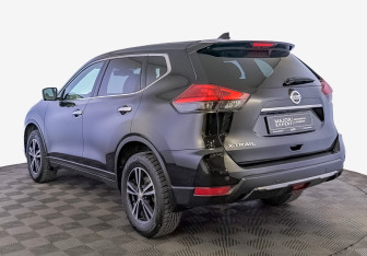Подержанный автомобиль Nissan X-Trail 2018 года (7 фото)