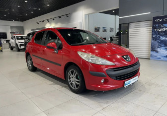 Подержанный автомобиль Peugeot 207 Hatchback 2008 года (3 фото)