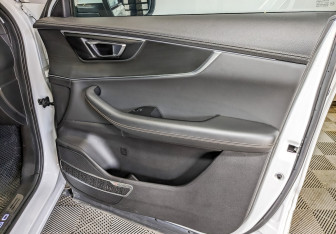 Подержанный автомобиль Chery Tiggo 8 2020 года (23 фото)