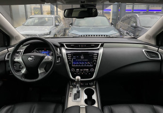 Подержанный автомобиль Nissan Murano Suv 2020 года (12 фото)