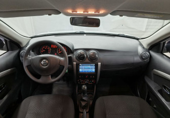 Подержанный автомобиль Nissan Almera Sedan 2016 года (11 фото)