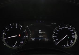 Подержанный автомобиль Toyota Highlander 2021 года (9 фото)