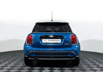 Подержанный автомобиль MINI Hatch 2021 года (6 фото)