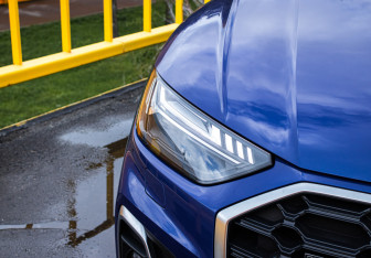 Подержанный автомобиль Audi Q5 2021 года (17 фото)