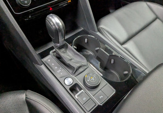 Подержанный автомобиль Volkswagen Teramont 2019 года (3 фото)