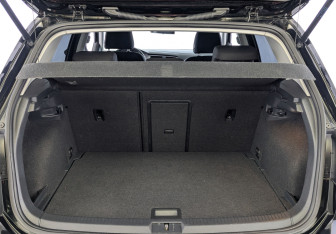 Подержанный автомобиль Volkswagen Golf Hatchback 2016 года (10 фото)