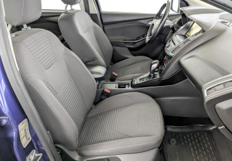 Подержанный автомобиль Ford Focus Hatchback 2016 года (23 фото)