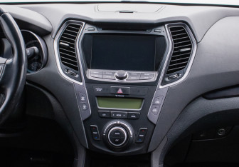 Подержанный автомобиль Hyundai Santa Fe 2013 года (14 фото)