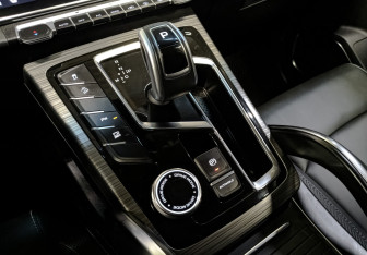 Подержанный автомобиль Geely Atlas Pro 2023 года (27 фото)