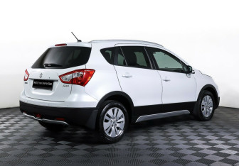 Подержанный автомобиль Suzuki SX4 Hatchback 2014 года (5 фото)