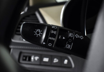 Подержанный автомобиль Hyundai Santa Fe 2015 года (14 фото)