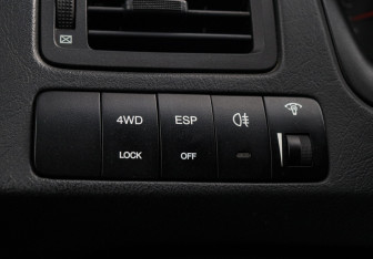 Подержанный автомобиль Hyundai Tucson 2006 года (16 фото)