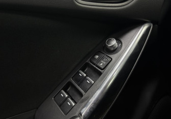 Подержанный автомобиль Mazda 6 Sedan 2016 года (21 фото)