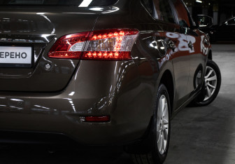 Подержанный автомобиль Nissan Sentra Sedan 2015 года (21 фото)