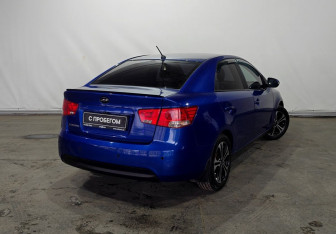 Подержанный автомобиль Kia Cerato Sedan 2010 года (4 фото)