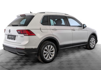 Подержанный автомобиль Volkswagen Tiguan 2021 года (5 фото)