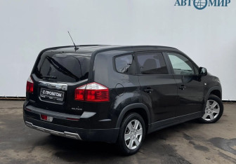 Подержанный автомобиль Chevrolet Orlando 2013 года (5 фото)