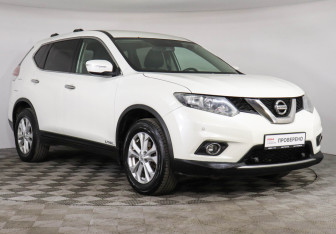 Подержанный автомобиль Nissan X-Trail 2017 года (3 фото)