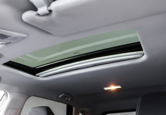 Подержанный автомобиль Chevrolet Captiva 2022 года (17 фото)