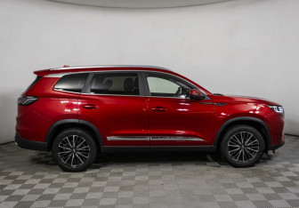 Подержанный автомобиль Chery Tiggo 8 Pro Max 2022 года (4 фото)