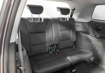 Подержанный автомобиль GAC GS8 2021 года (17 фото)