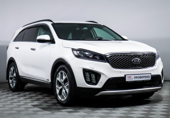 Подержанный автомобиль Kia Sorento 2016 года (3 фото)