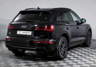 Подержанный автомобиль Audi Q5 2021 года (5 фото)