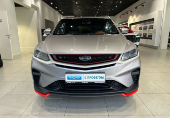 Подержанный автомобиль Geely Coolray 2022 года (2 фото)