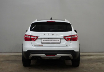 Подержанный автомобиль LADA (ВАЗ) Vesta Wagon 2021 года (6 фото)