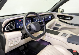 Подержанный автомобиль Exeed VX 2024 года (16 фото)