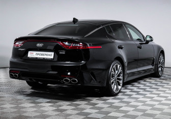 Подержанный автомобиль Kia Stinger 2018 года (5 фото)