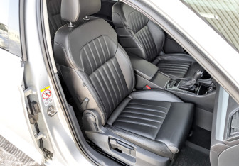 Подержанный автомобиль Skoda Superb Liftback 2018 года (23 фото)