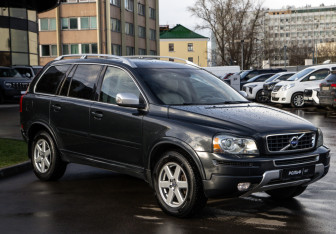 Подержанный автомобиль Volvo XC90 2012 года (2 фото)