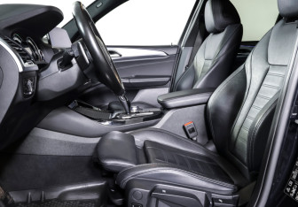 Подержанный автомобиль BMW X3 2019 года (18 фото)