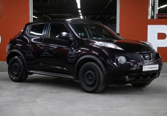 Подержанный автомобиль Nissan Juke 2013 года (3 фото)