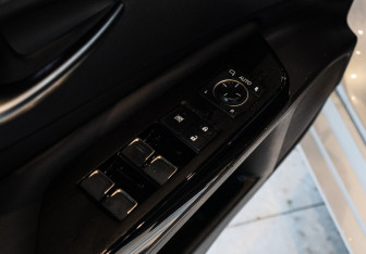 Подержанный автомобиль Lexus ES 2021 года (20 фото)